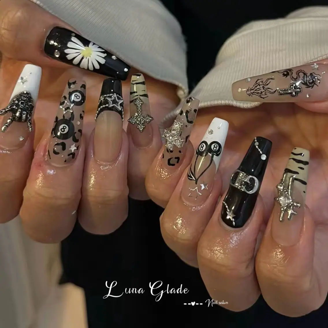 ネイル ハンドネイル Luna Gladeのネイルデザイン