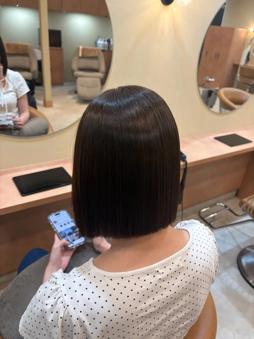 ショート カラー ヘアカラー 辻 桃名のヘアスタイル