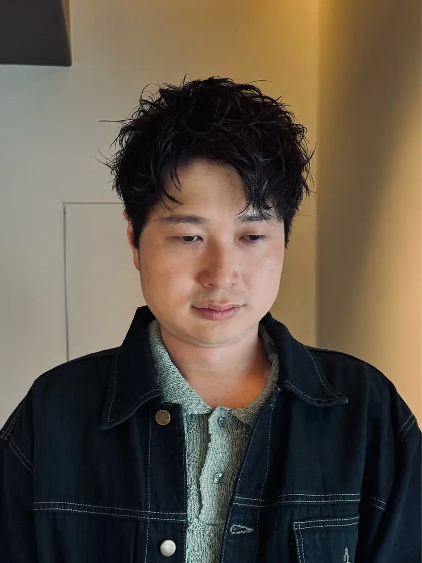 ショート パーマ メンズ くせ毛 ショートヘア カット パーマ ラフショート メンズパーマ 丸山のヘアスタイル