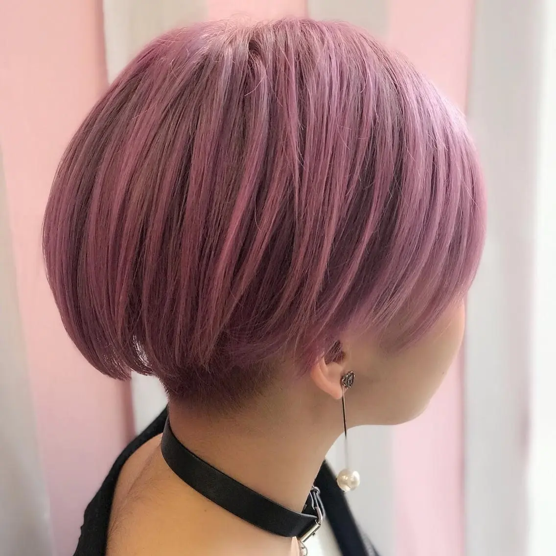 ショート カラー 岩谷/ブリーチ 🪽透明感カラーのヘアスタイル