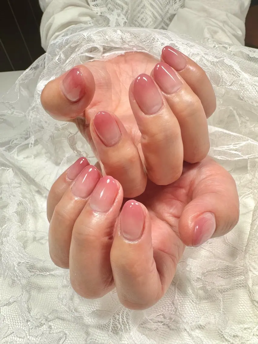 ネイル グラデーション PECO. NAILSALONのネイルデザイン