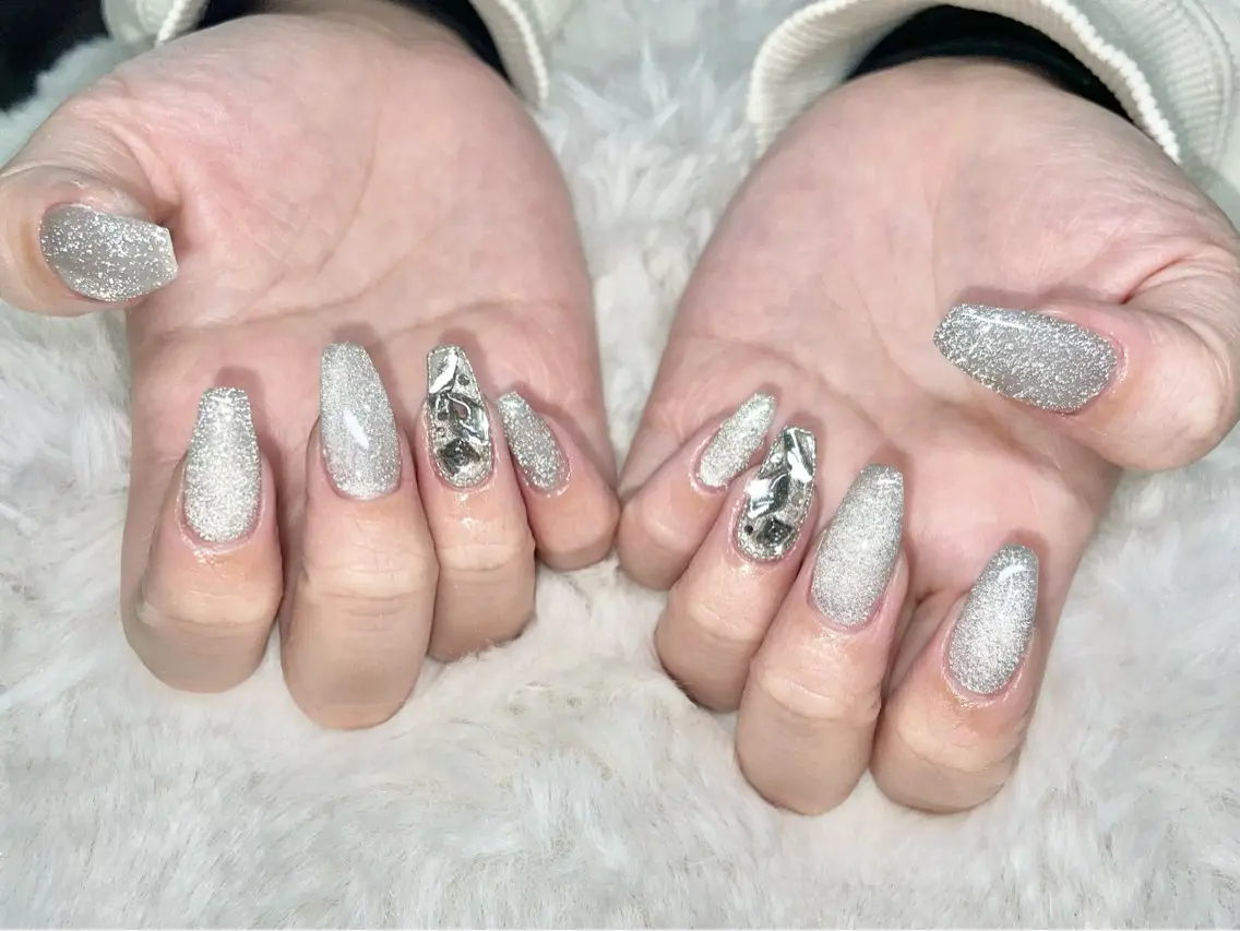 ネイル FILL nail SHIORIのネイルデザイン
