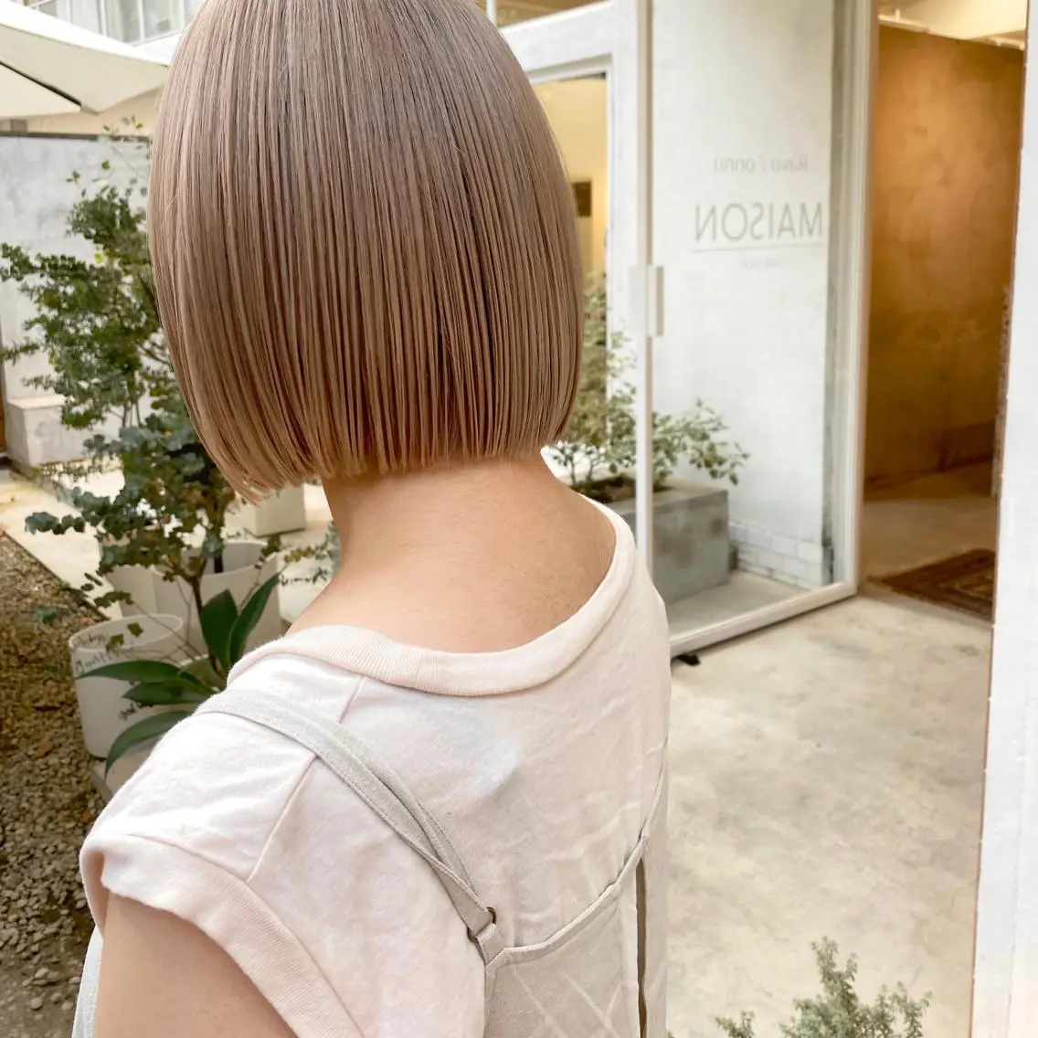 ショート カラー ヘアカラー ブリーチカラーが人気 onnuのヘアスタイル