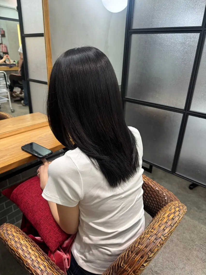 セミロング カラー ヘアカラー トリートメント red neo あいりのマツエク・マツパデザイン