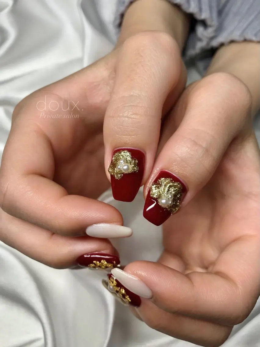 ネイル 成人式 韓国ネイル ロングネイル ミラーネイル 持ち込み doux. nailのネイルデザイン
