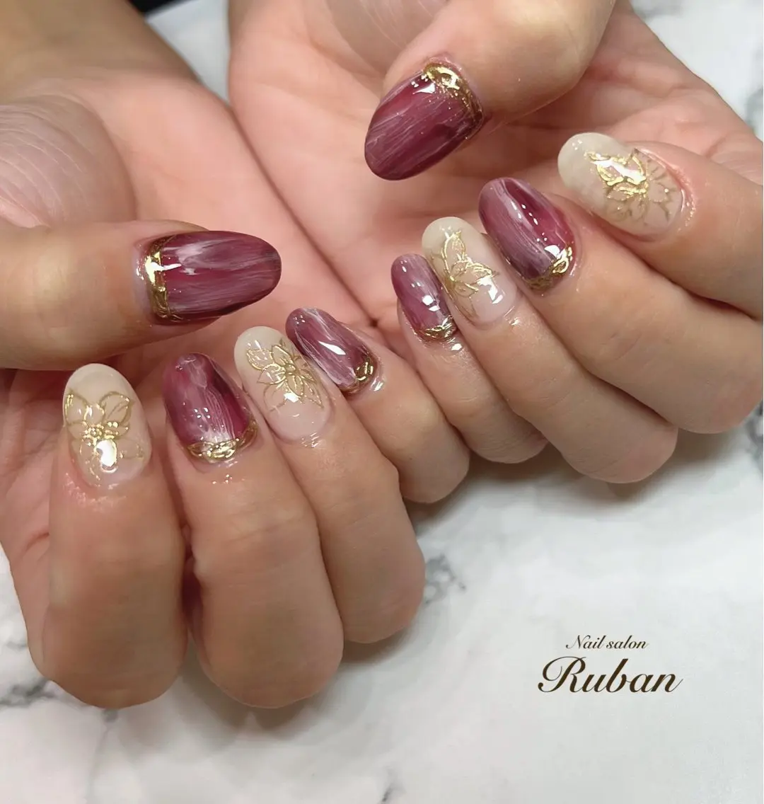 ネイル ボルドー 長さ出し フラワーネイル ミラーネイル ニュアンスネイル Nail salon Rubanのネイルデザイン