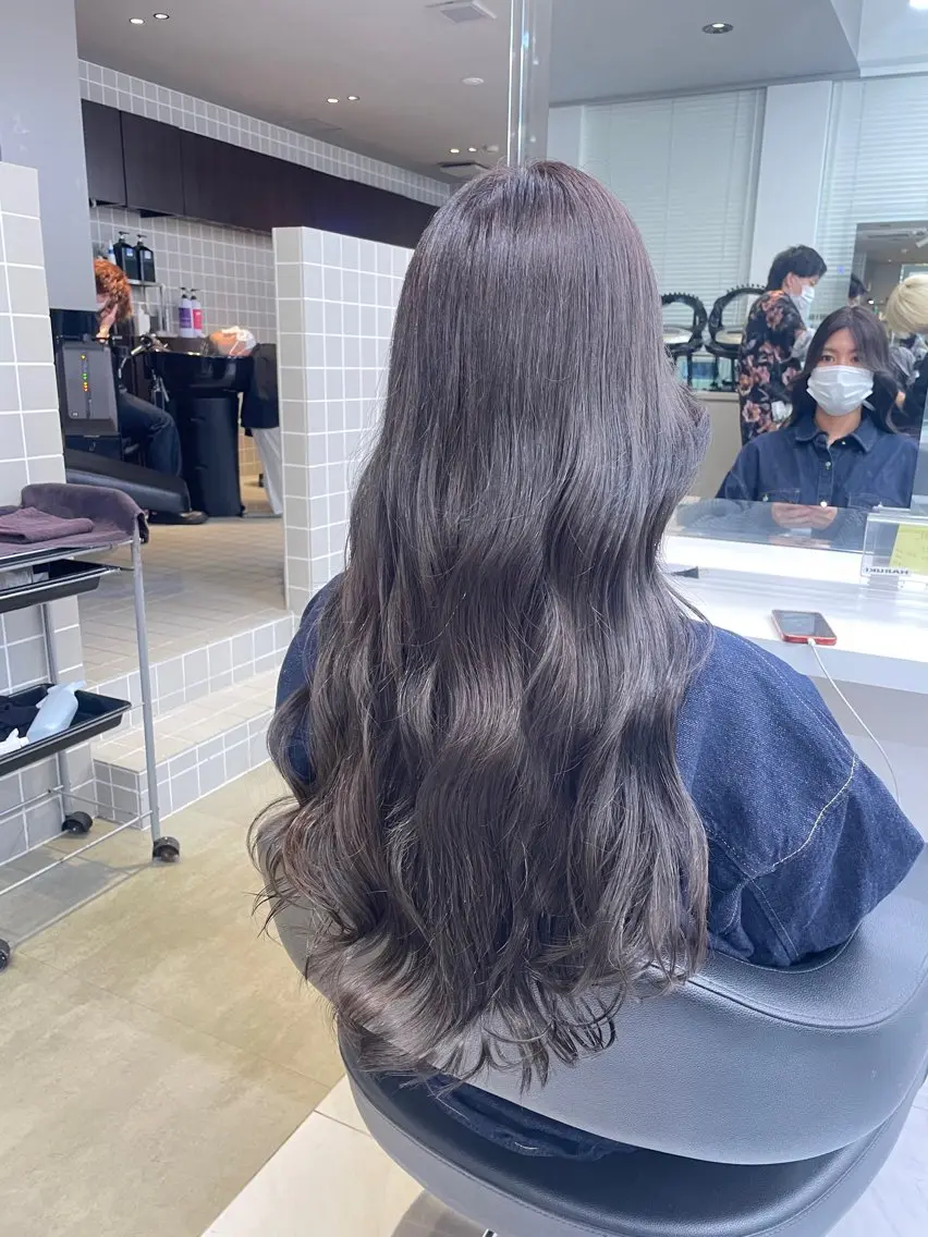 セミロング カラー パーマ ヘアアレンジ メンズ キッズ カット ヘアカラー トリートメント 🦋韓国レイヤー｜ 透明感グレージュ🦋のヘアスタイル