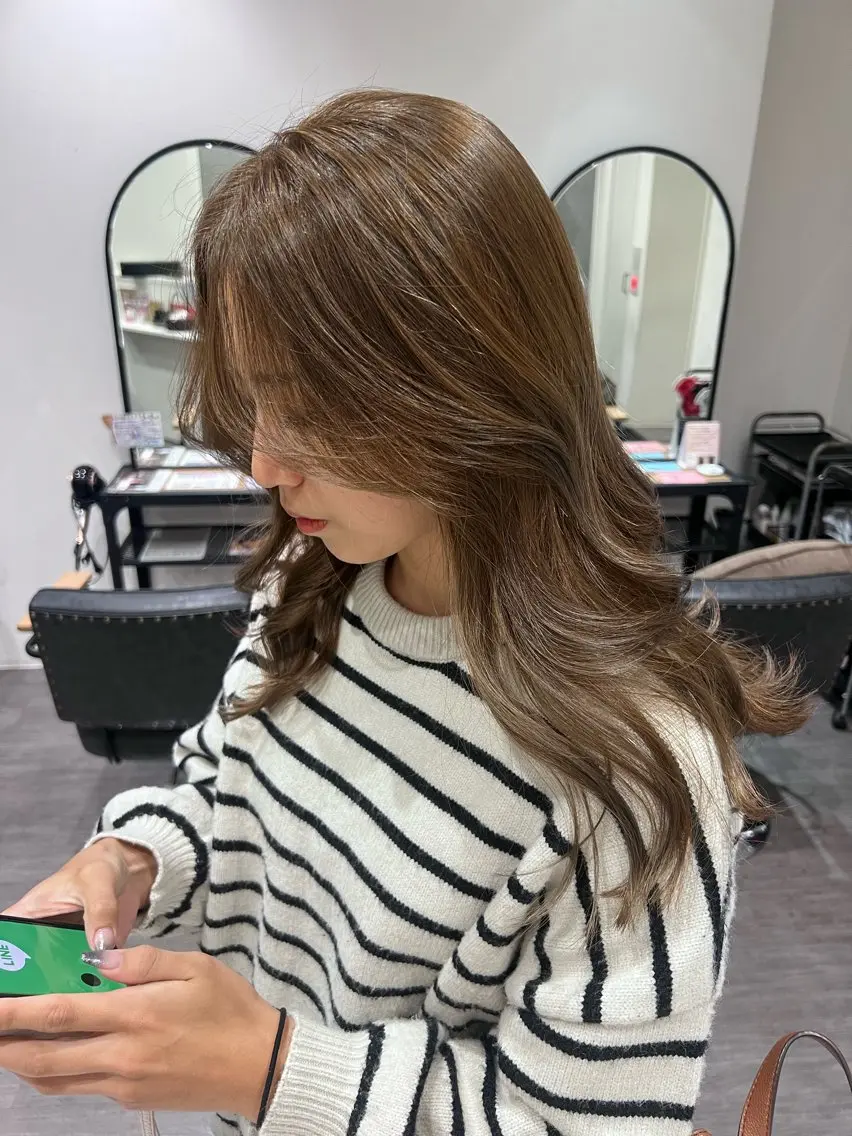セミロング ヘアカラー トップスタイリスト/ アユミのヘアスタイル