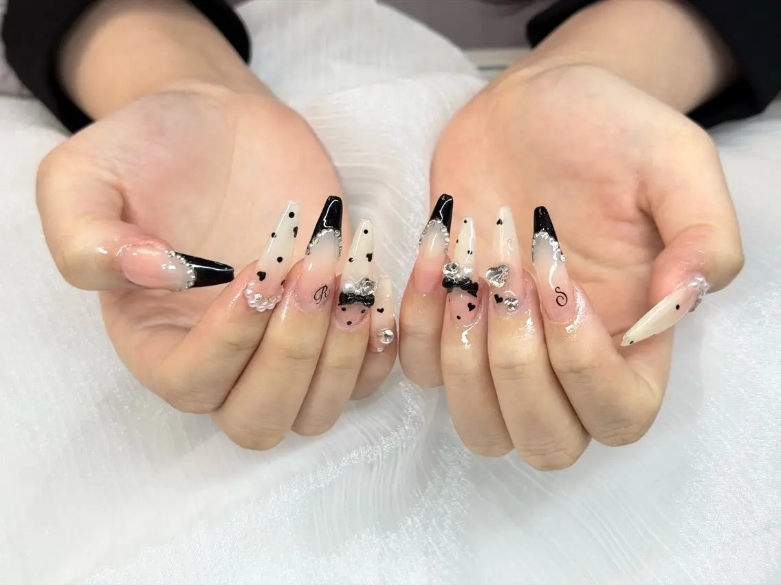 セミロング ティキ Pono Nailsのネイルデザイン