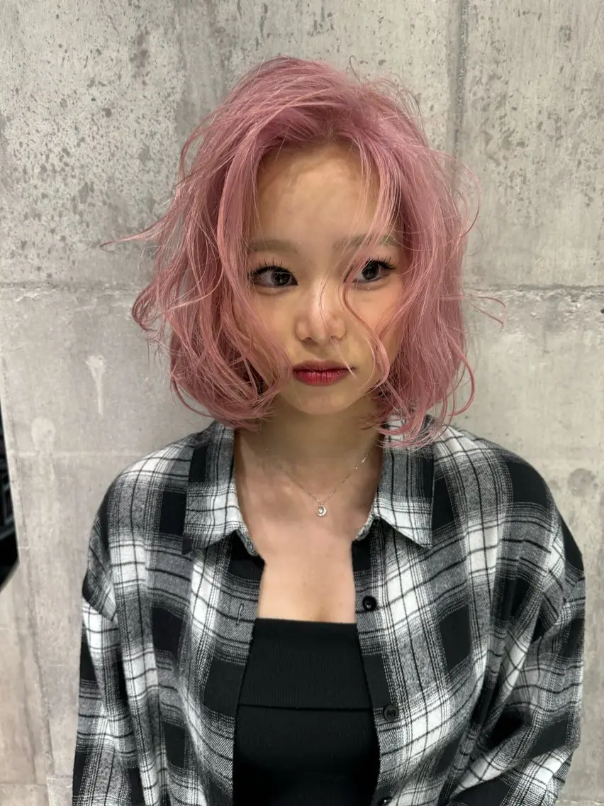 ショート カラー ヘアカラー トリートメント ヘアセット ハイトーンアレンジ 🦋🥀Shuriのヘアスタイル