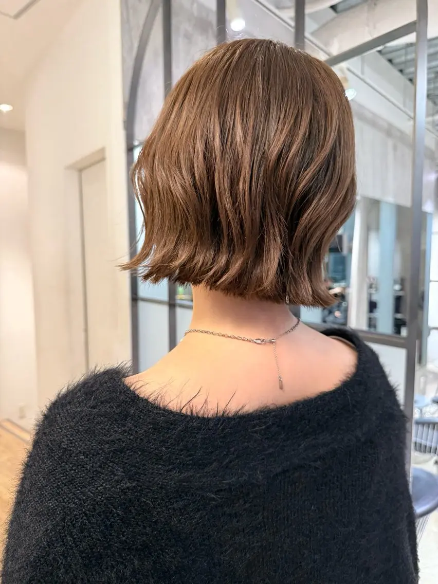 ミディアム 須藤 優真 切りっぱなしボブのヘアスタイル