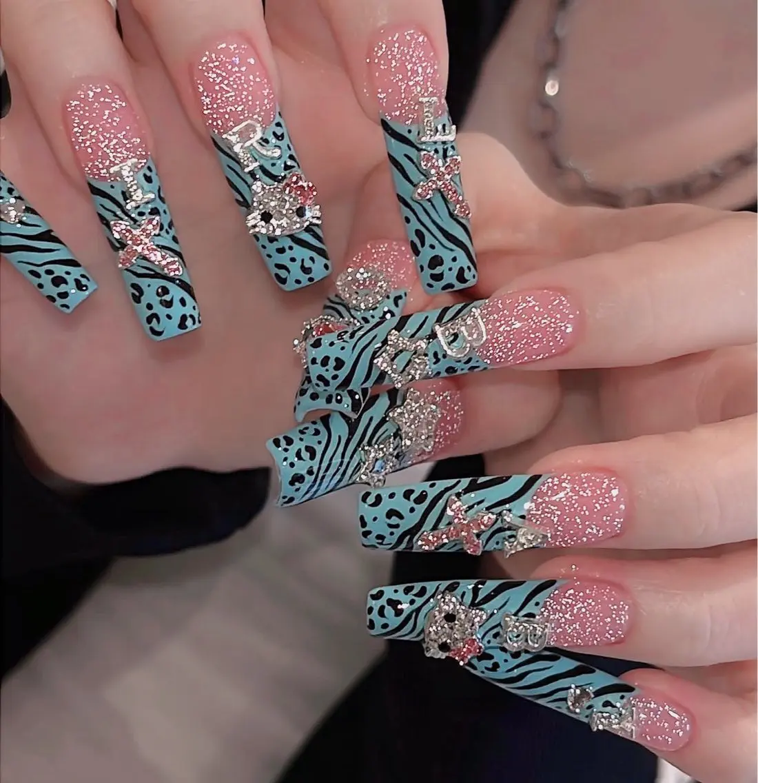 ネイル フレンチネイル ジェルネイル ガラスフレンチ ハロウィン ハート ハンドネイル H.baby Nail Salonのネイルデザイン