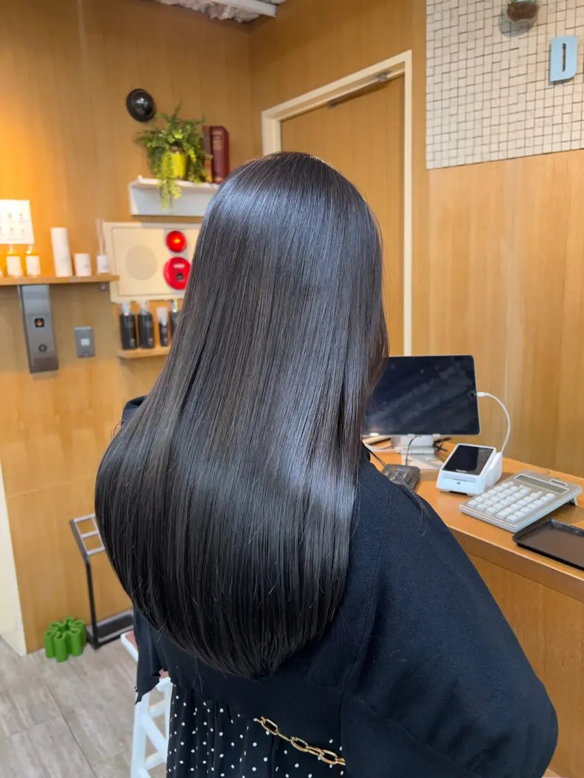ロング カラー 透明感カラー/ イルミナカラーヒロキのヘアスタイル