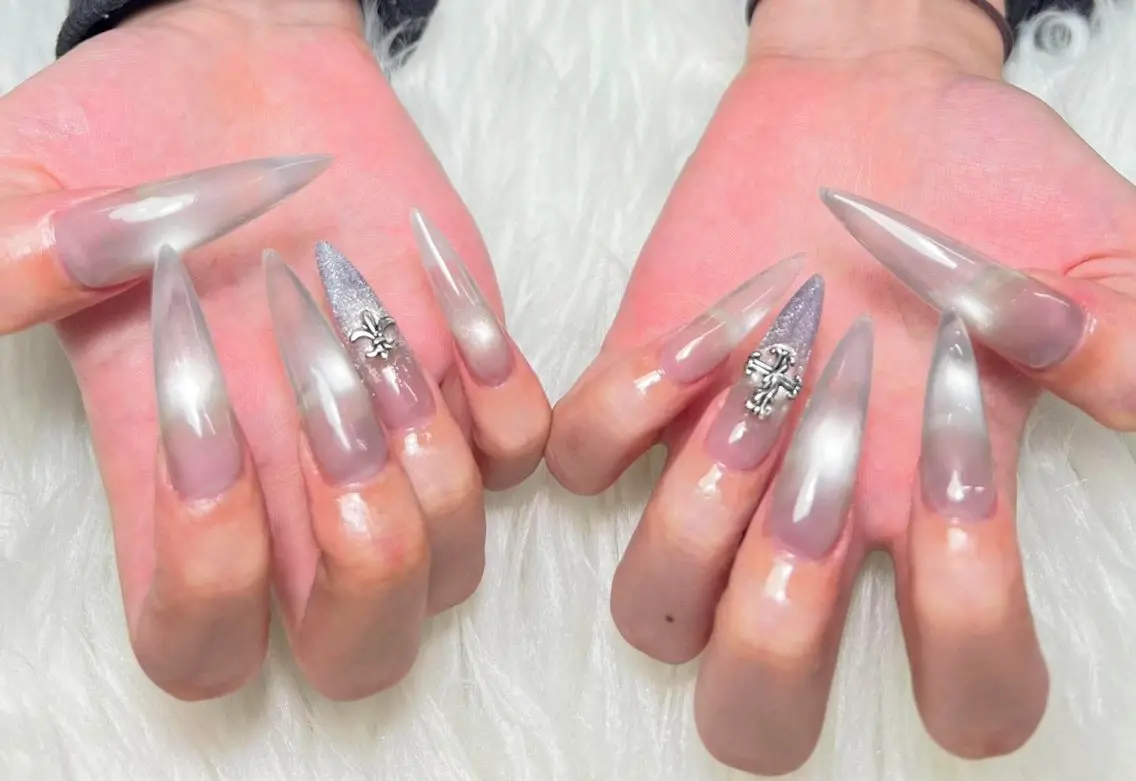 ネイル AURA NAIL 上前津のネイルデザイン