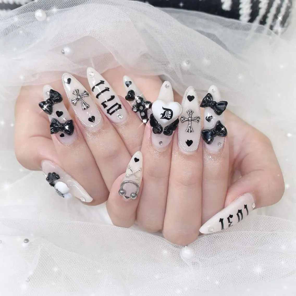 ネイル 長さ出し グラデーション 卒業式 キラキラネイル マグネットネイル ハンドネイル Lee Nails チップ長さだし専門店のネイルデザイン
