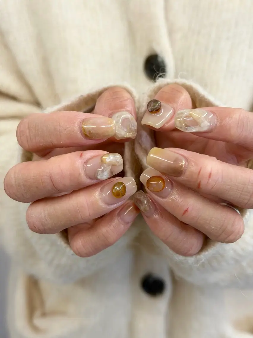 ネイル ジェルネイル 韓国ネイル マグネットネイル ニュアンスネイル パラジェル ハンドネイル ハンドケア Bana_ Nailのネイルデザイン