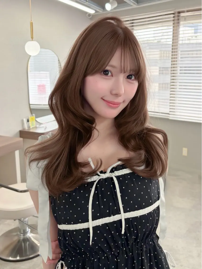 ロング カラー ベージュカラー ブリーチ ブリーチなしカラー 韓国風ヘア カット ヘアカラー 藤野 結衣のヘアスタイル