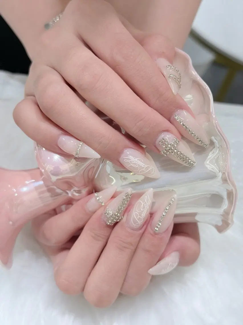 ネイル 韓国ネイル マグネットネイル 持ち込み ハンドネイル Dyo Nail_Royalのネイルデザイン
