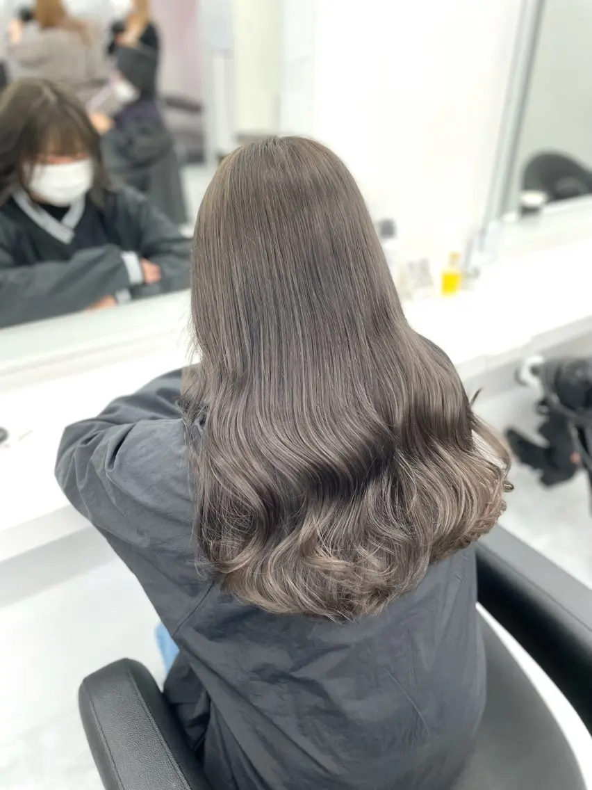 ロング カラー ふわっと抜け感🫧 ブラウンベージュ🤎のヘアスタイル