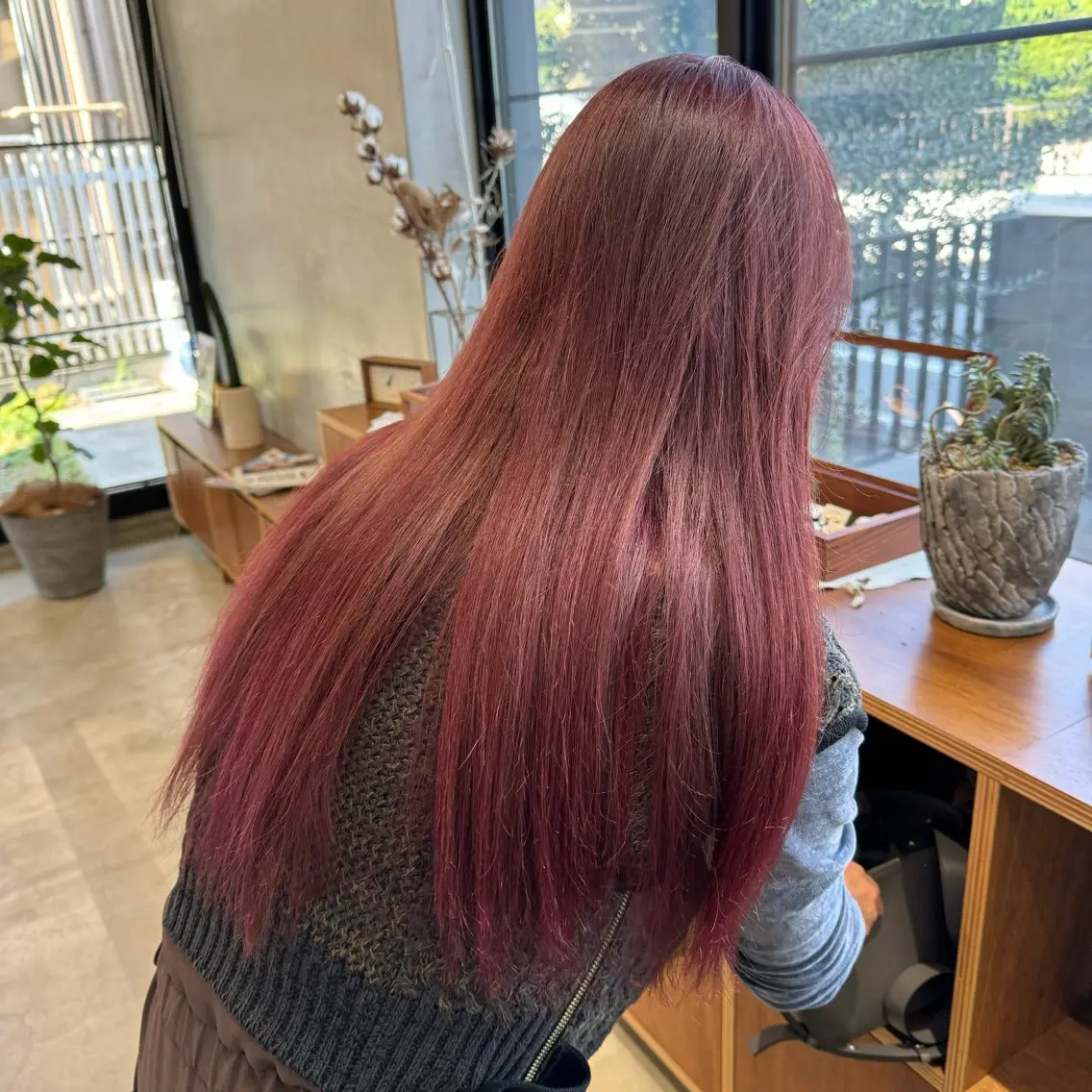ロング カラー ブリーチ ボルドーカラー 【メンズ特化】 イマダナツミのヘアスタイル