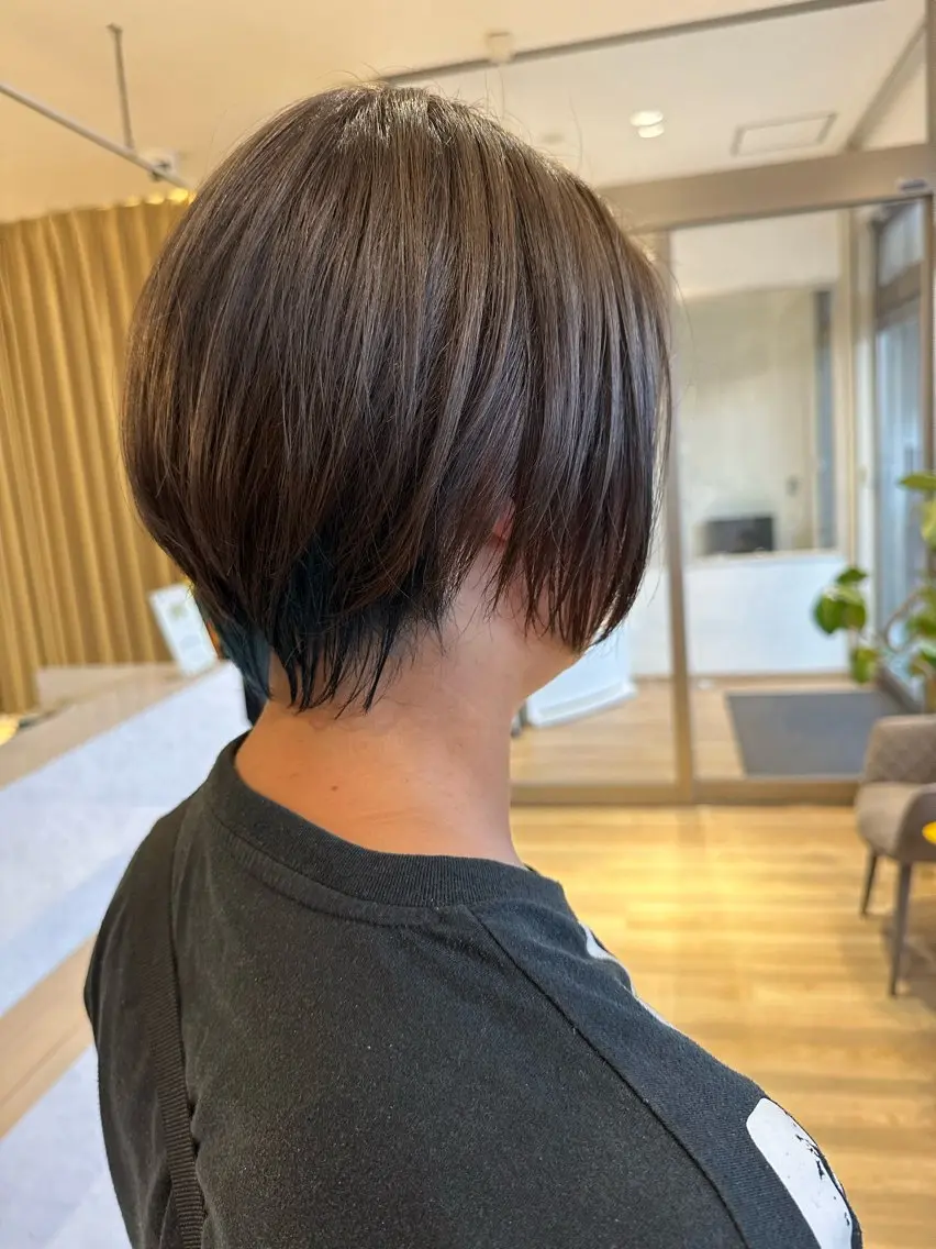ショート カラー and fine ほりのヘアスタイル