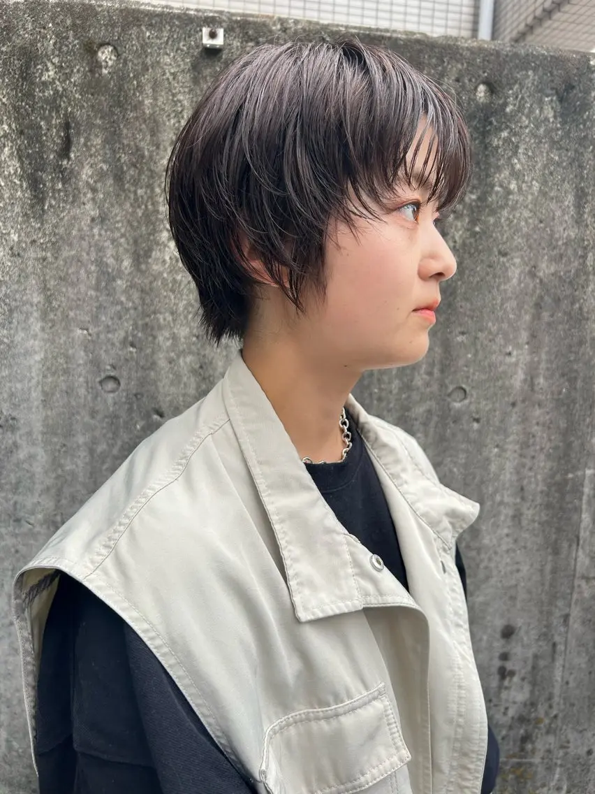 ショート カラー Yui. レイヤー/パーマのヘアスタイル