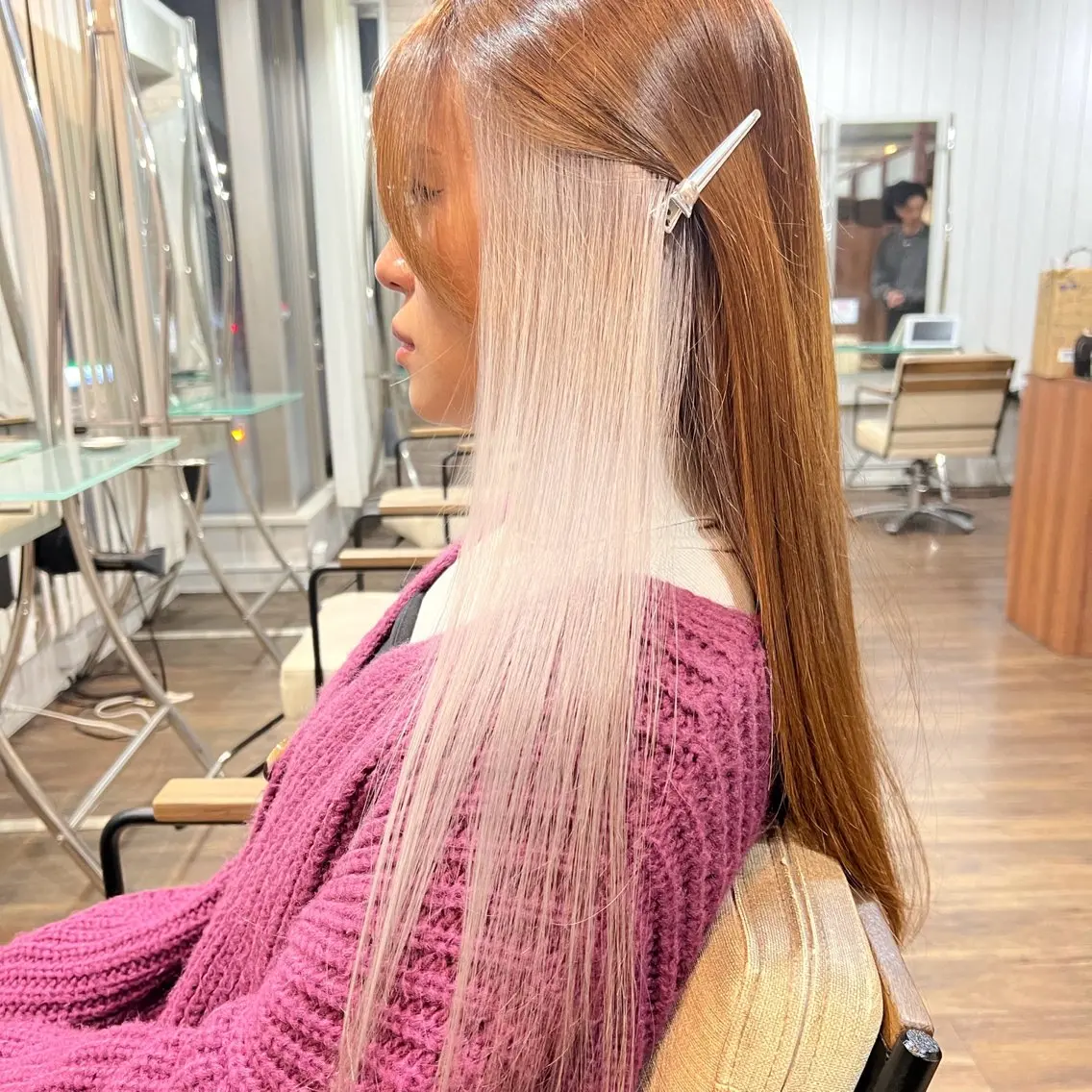 ロング カラー ブリーチ カット ヘアカラー トリートメント 癖毛救済✂️ボブ /髪質改善ストレートのヘアスタイル