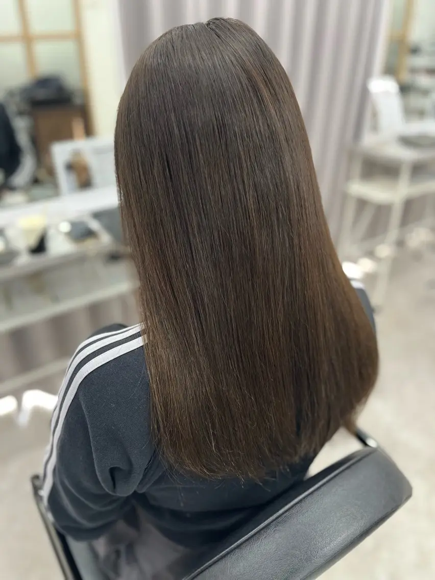 ロング カラー ベージュカラー オリーブベージュ 🫧ぷる艶カラー🫧 Yuubi🦩のヘアスタイル