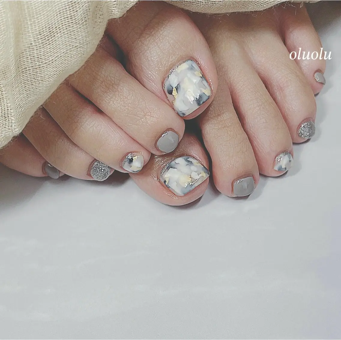 ネイル べっ甲ネイル フットネイル ニュアンスネイル 冬ネイル フットネイル 大村 紬華のネイルデザイン