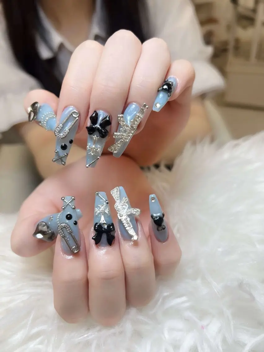 ネイル ハンドネイル ANH NAIL ゴテゴテ専門店💎のネイルデザイン