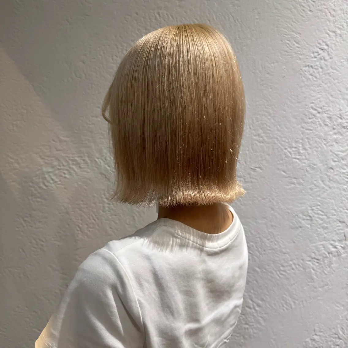 ショート 切りっぱなしボブ ボブ 外ハネヘア 牲川 愛望のヘアスタイル