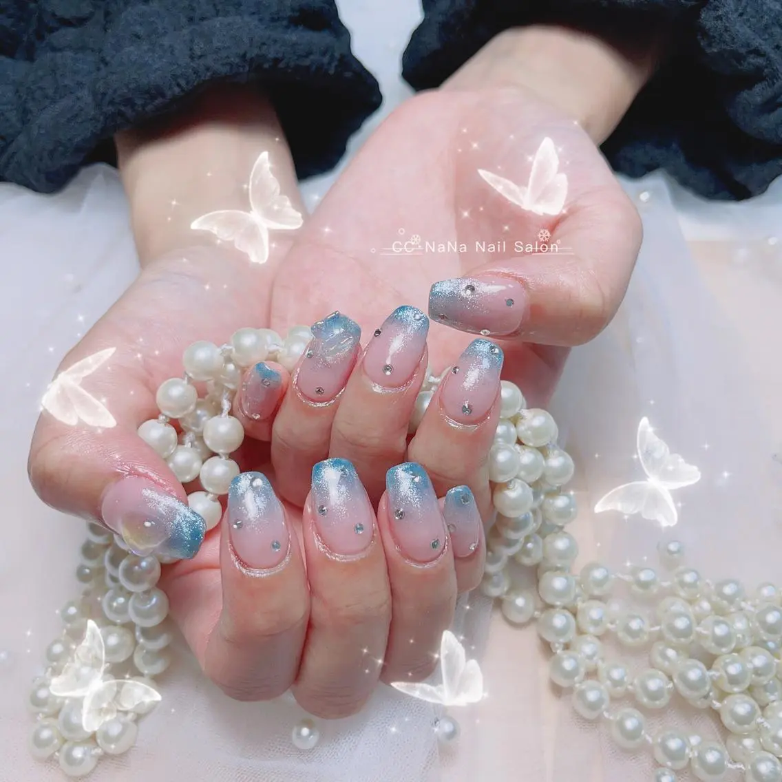 ネイル チークネイル フラッシュネイル ハート キラキラネイル 韓国ネイル 💎CC・NaNa 韓国風ネイル🌙Cのネイルデザイン