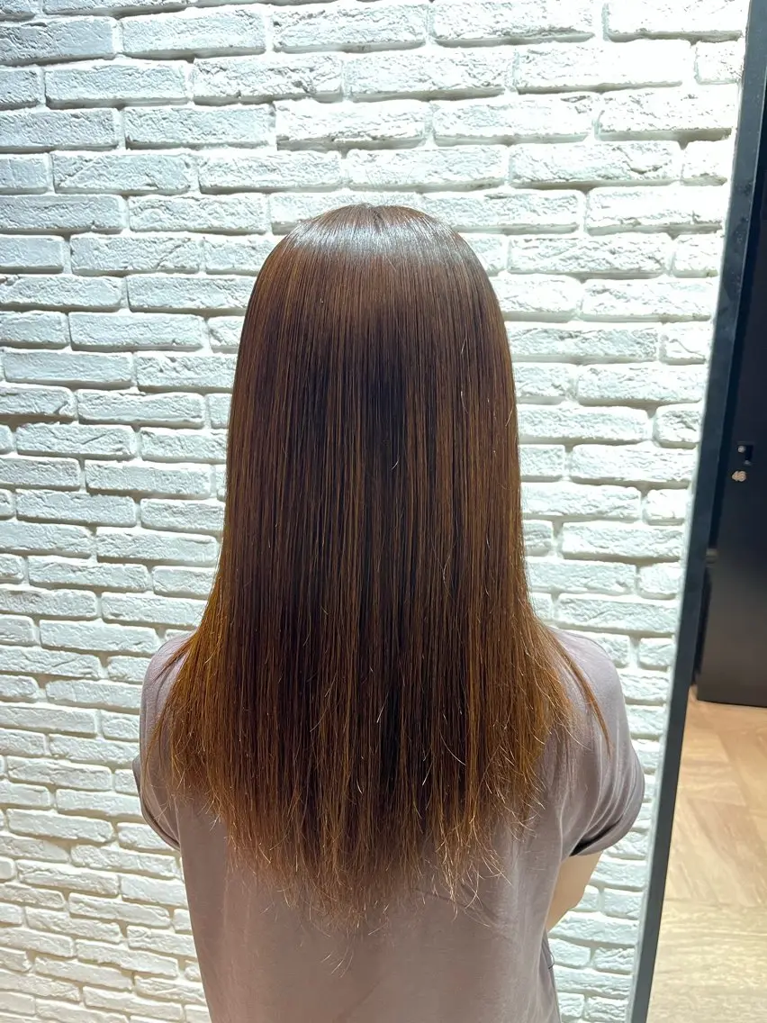 セミロング ヘアカラー ヘッドスパ 縮毛矯正/髪質改善 /艶髪特化/こうめいのヘアスタイル