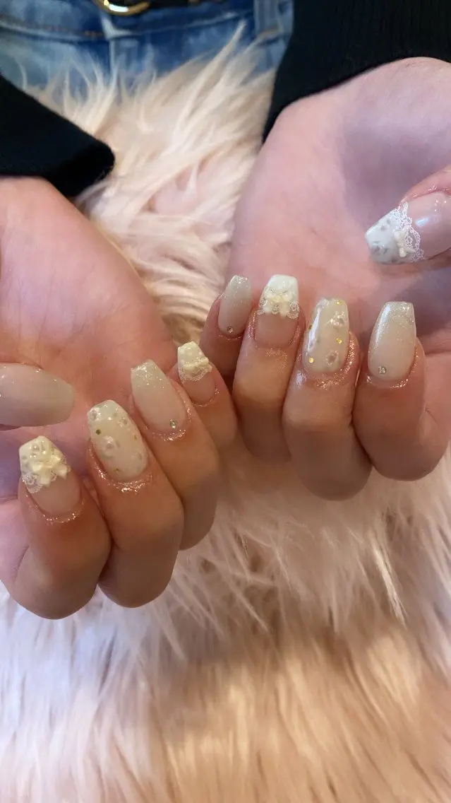 ネイル ネイルチップ crystal ⭐︎ colorのネイルデザイン