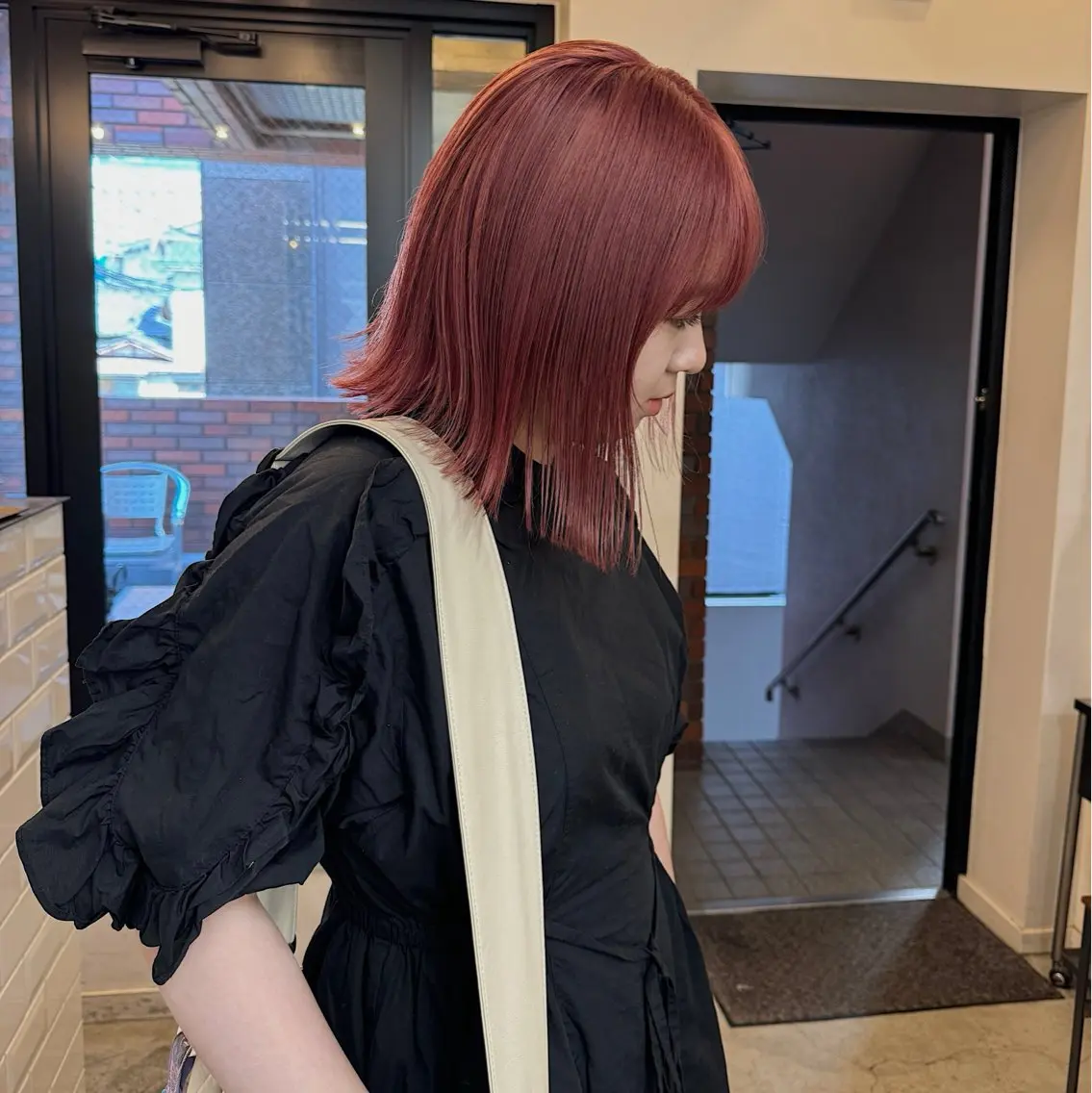 ミディアム カラー ヘアアレンジ ブリーチ ピンクカラー カット ヘアカラー 🌐サトウ リョウ🌐のヘアスタイル