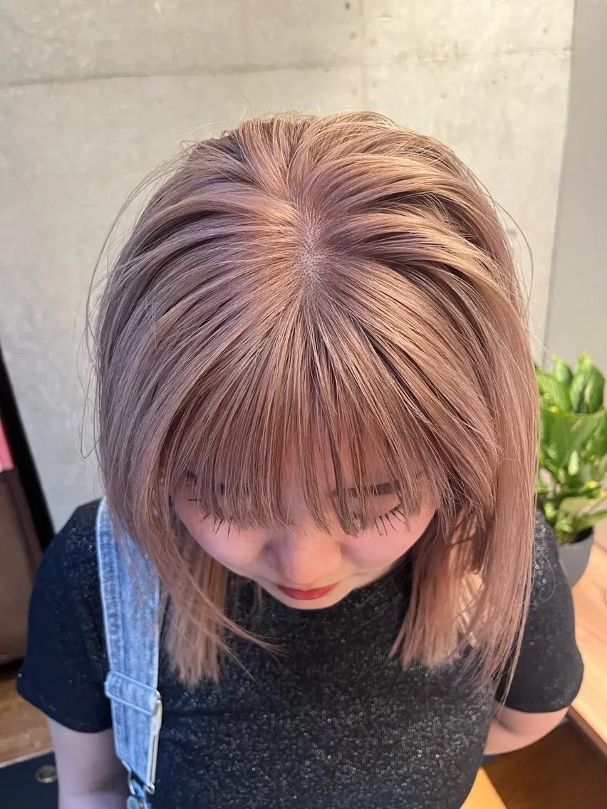 ミディアム カット ヘアカラー レイヤーカット\ウル フ　chinatsuのヘアスタイル