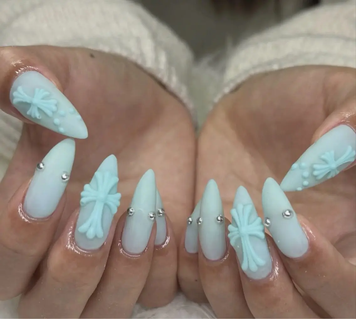 ネイル 長さ出し キラキラネイル 韓国ネイル ロングネイル ワンホンネイル ハンドネイル Josie nail salonのネイルデザイン