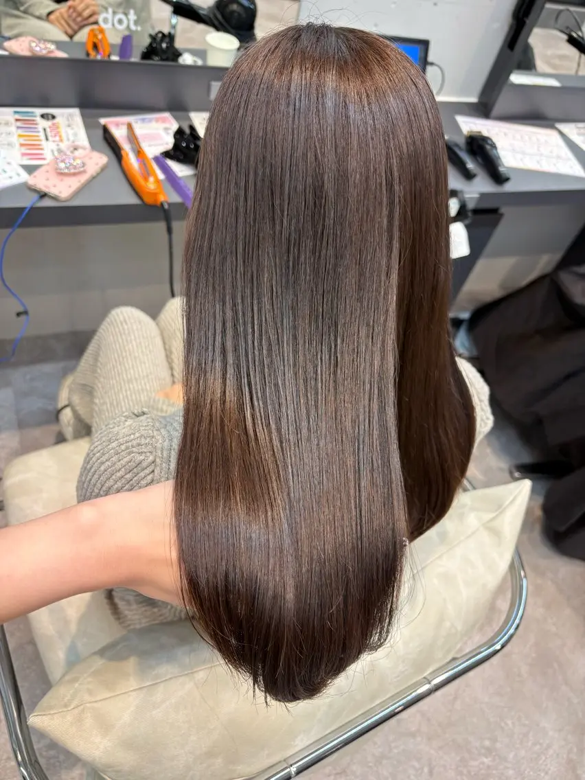 ロング カラー ブラウンカラー ナチュラルブラウン 透明感カラー🩵 ワンホンカラー/えりのヘアスタイル