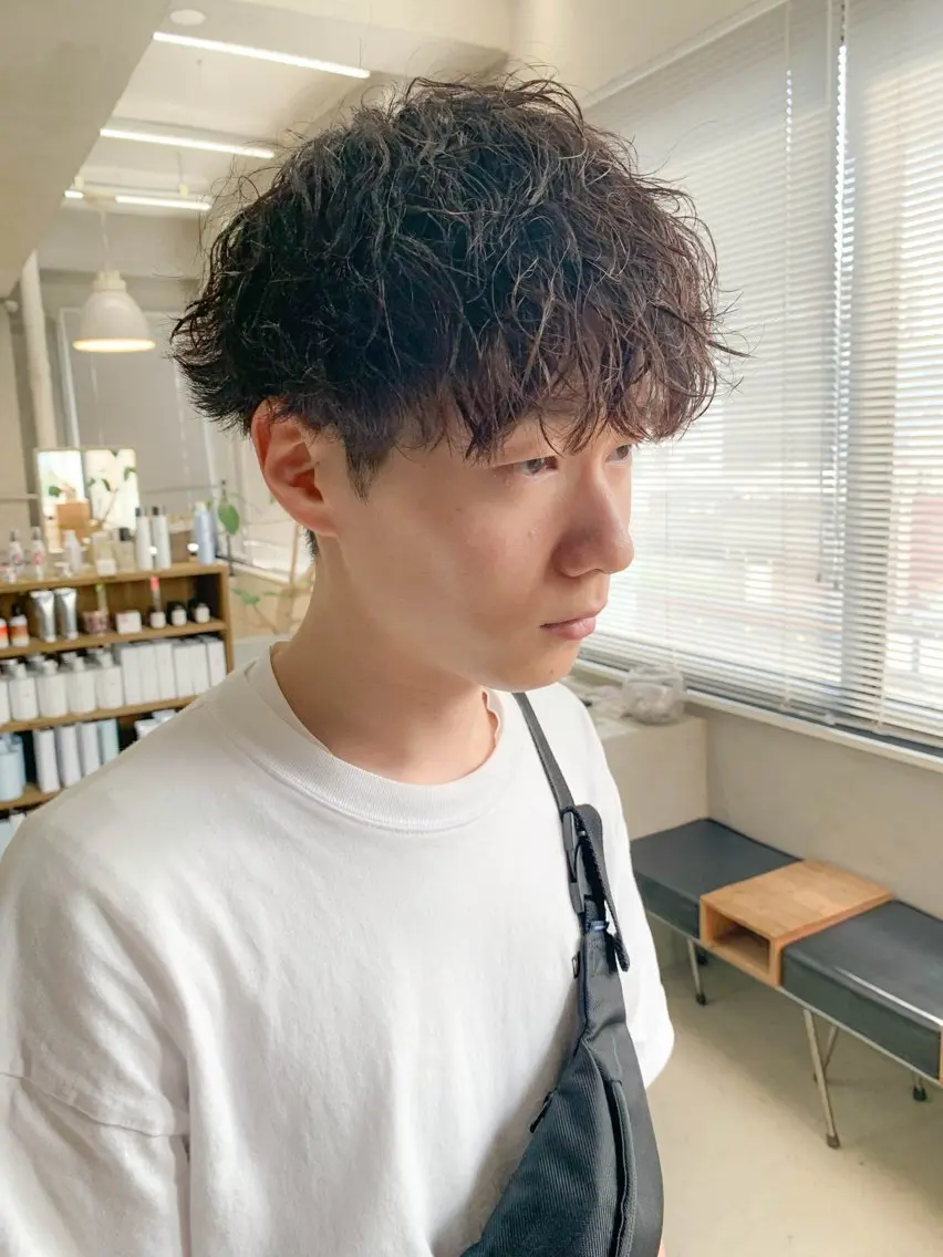ミディアム パーマ メンズ ミディアムパーマ メンズパーマ 波巻きパーマ カット パーマ 横井伴典 名古屋駅 メンズパーマ/カットのヘアスタイル