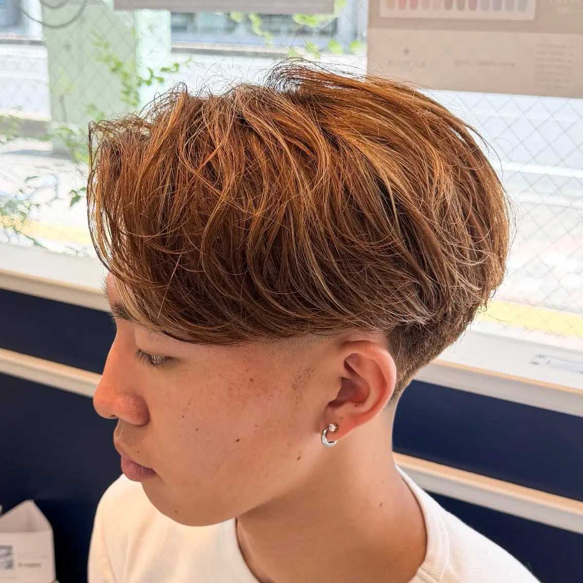 ショート カラー メンズ センターパート メンズメッシュ メッシュ カット ヘアカラー 吉田 新平のヘアスタイル