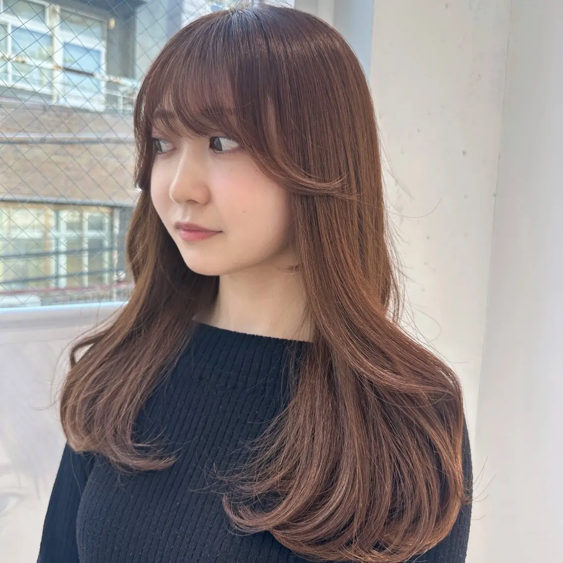 セミロング くびれヘア おくれ毛 カット ヘアカラー 韓国スタイル🇰🇷 児島葉月のヘアスタイル