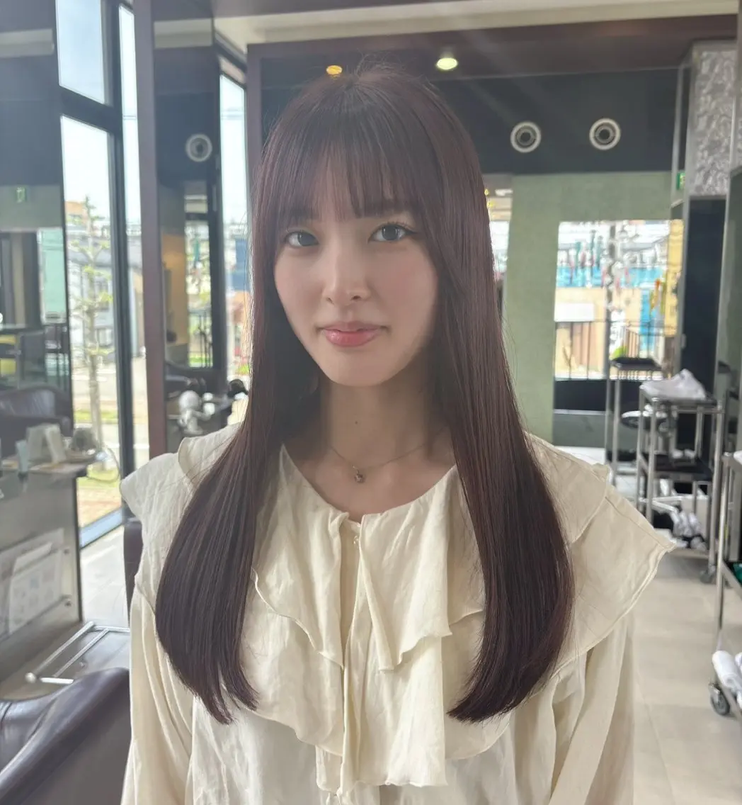 ロング レイヤーカット 武田 美羽のヘアスタイル