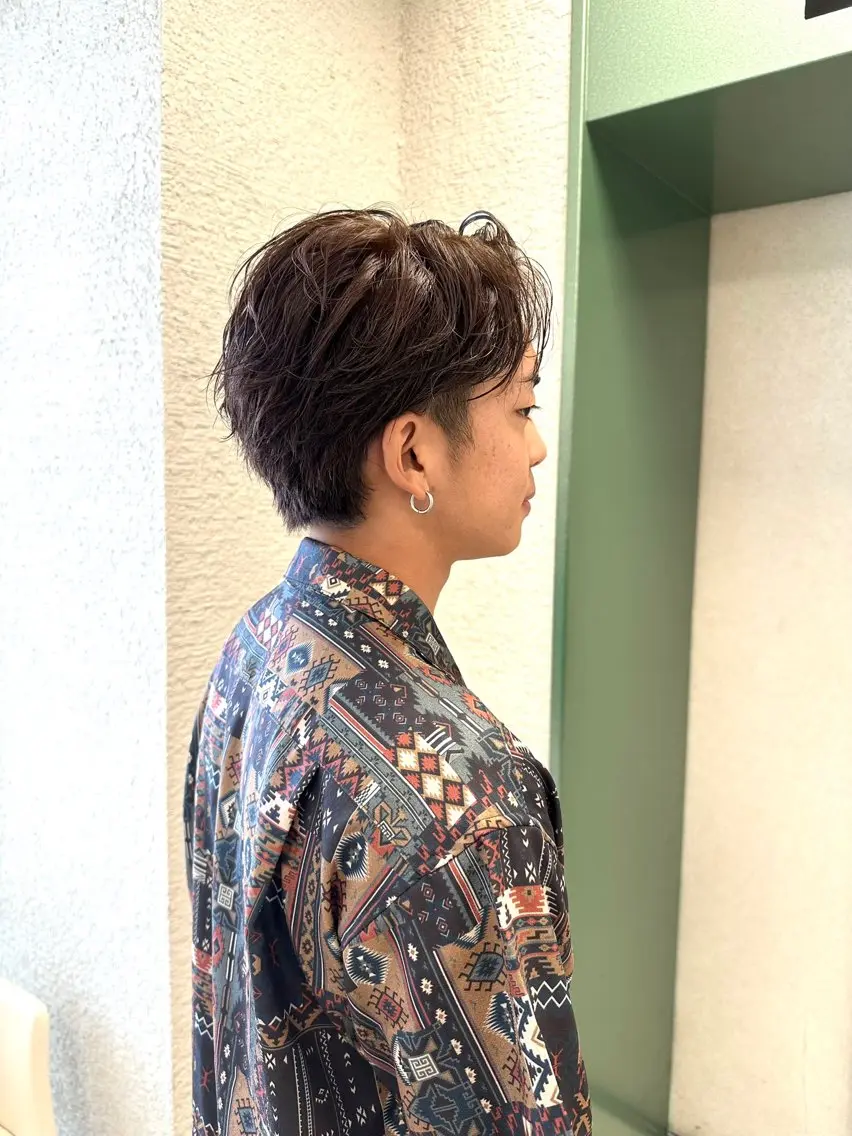 メンズ ヘアカラー 岡田 和馬のヘアスタイル