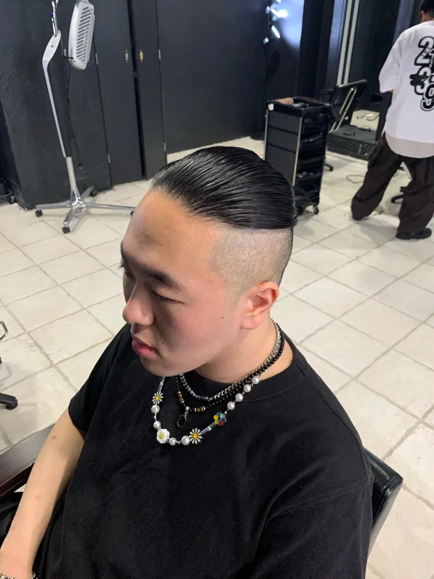 ヘアアレンジ メンズ マンバンヘア メンズ専門 美容師✨ アメ村 堀江颯瑛のヘアスタイル