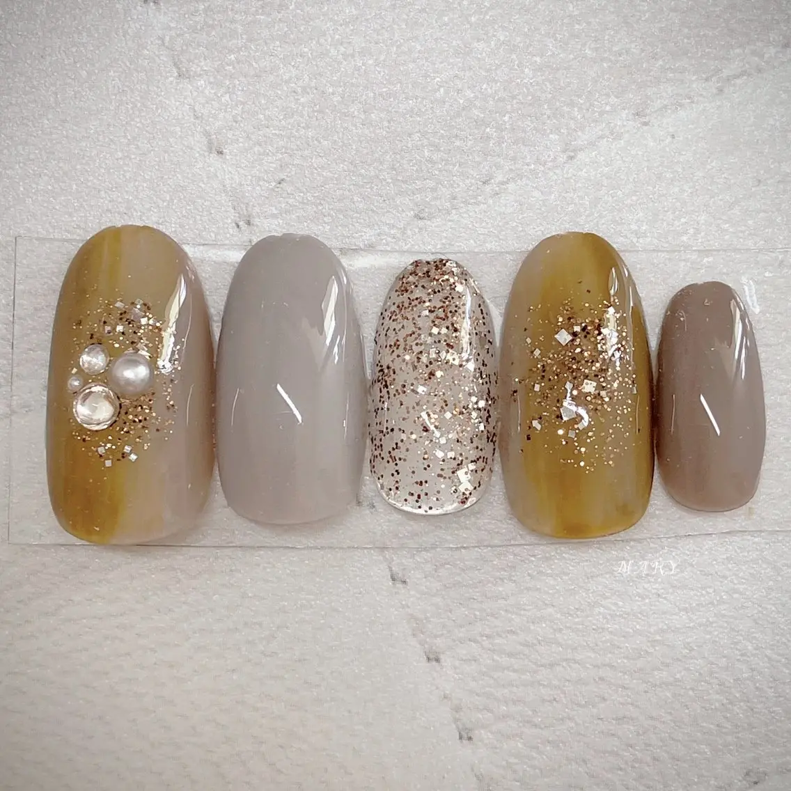 ネイル グリーン ニュアンスネイル ワンカラーネイル Mary nail .narumiのネイルデザイン