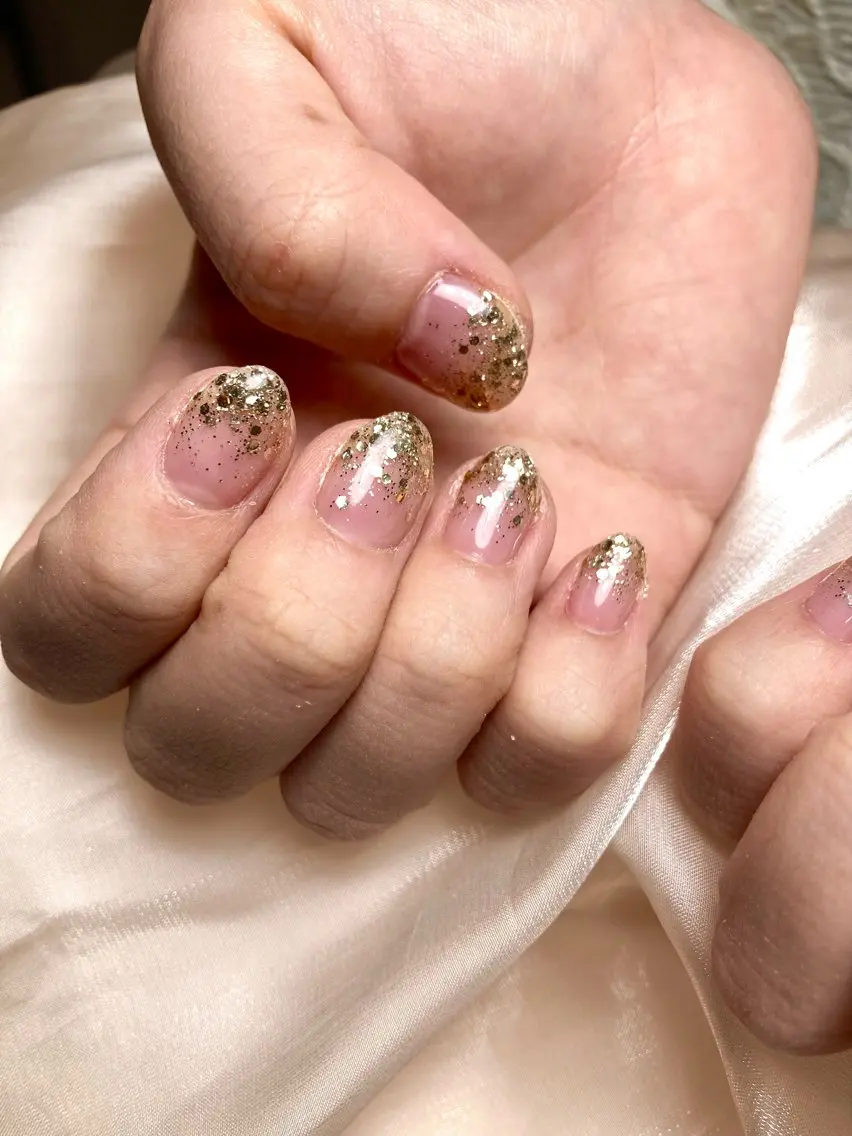 ネイル ゴールド グラデーション 韓国ネイル ラメ(グリッター) ワンカラーネイル ハンドネイル PLAIN nail KAZUKIのネイルデザイン