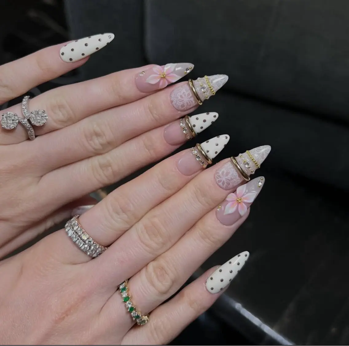 ネイル ハンドネイル フットネイル Rina Mika Nailsのネイルデザイン