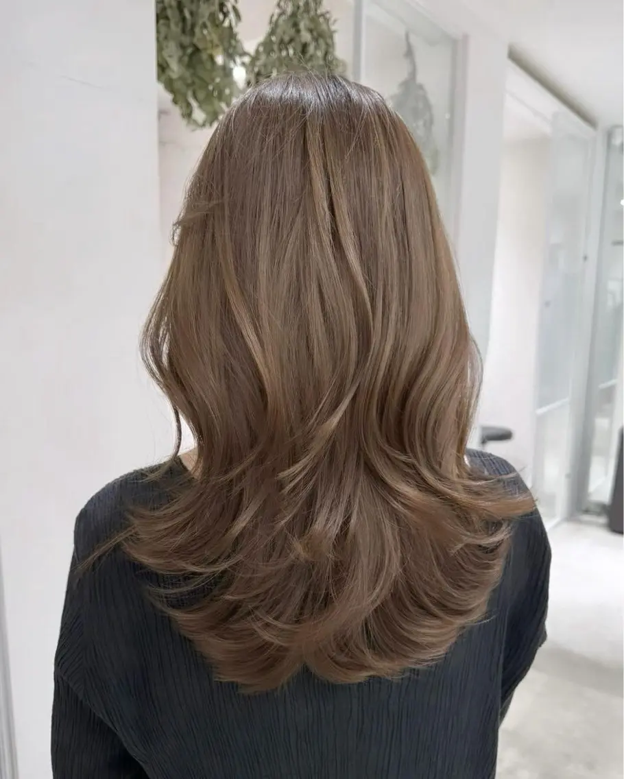 ロングスタイルモデルカット+2ステップトリートメントの写真
