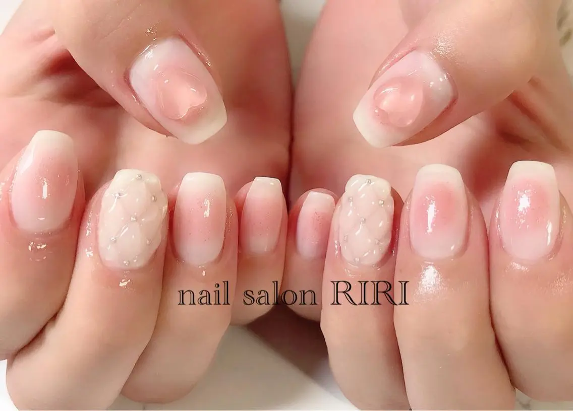 ネイル チークネイル ハート RIRI リリのネイルデザイン