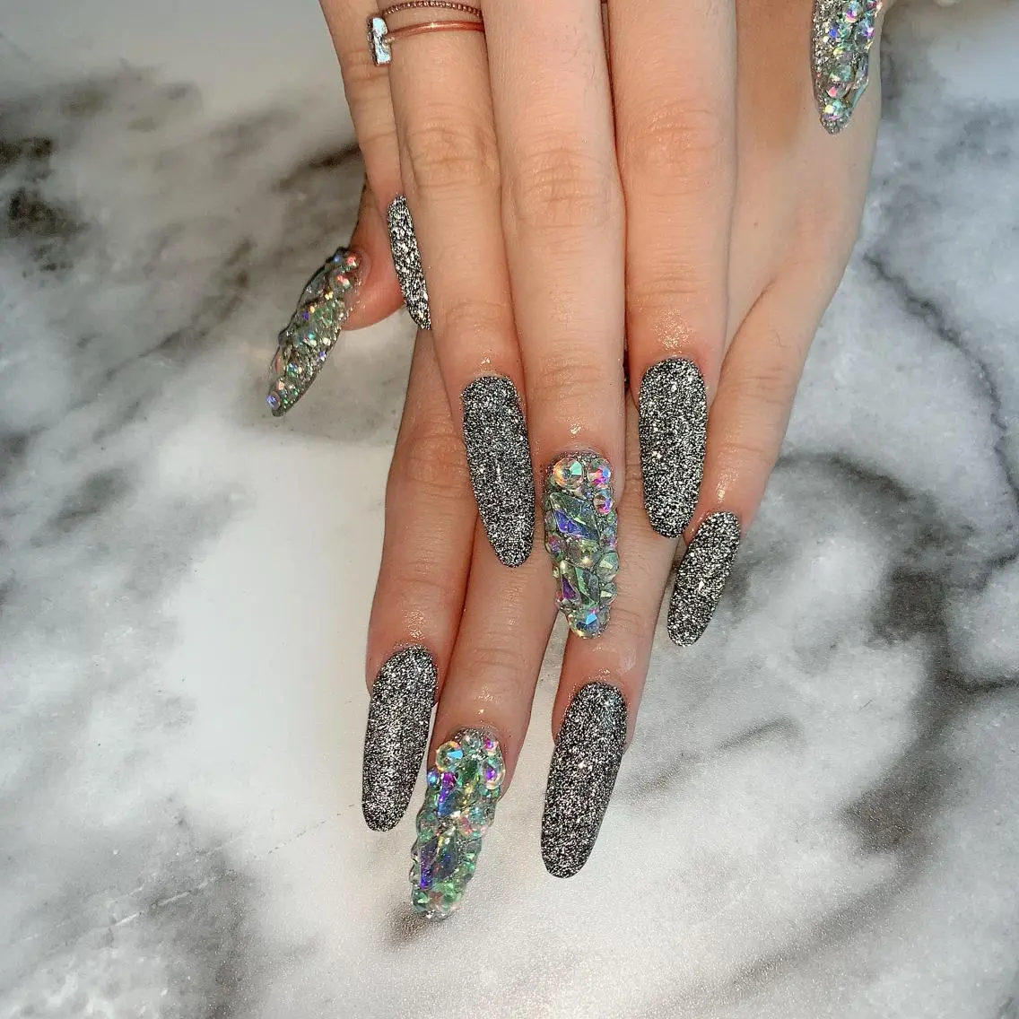 ネイル フラッシュネイル ラメ(グリッター) ハンドネイル Kayo 💅のネイルデザイン
